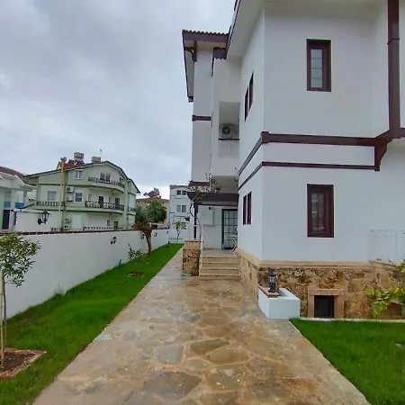 Hania - Adults Only Bed & Breakfast Side