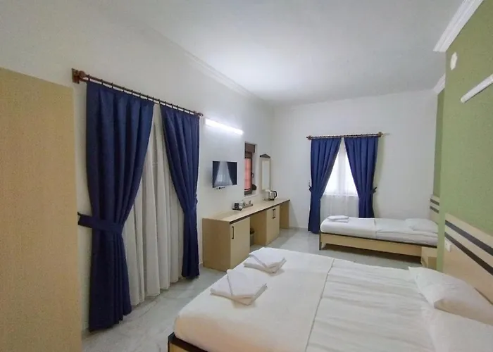 Hania - Adults Only 4*