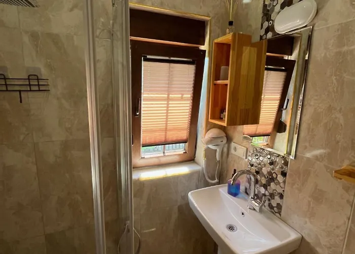 Hania - Adults Only 4*